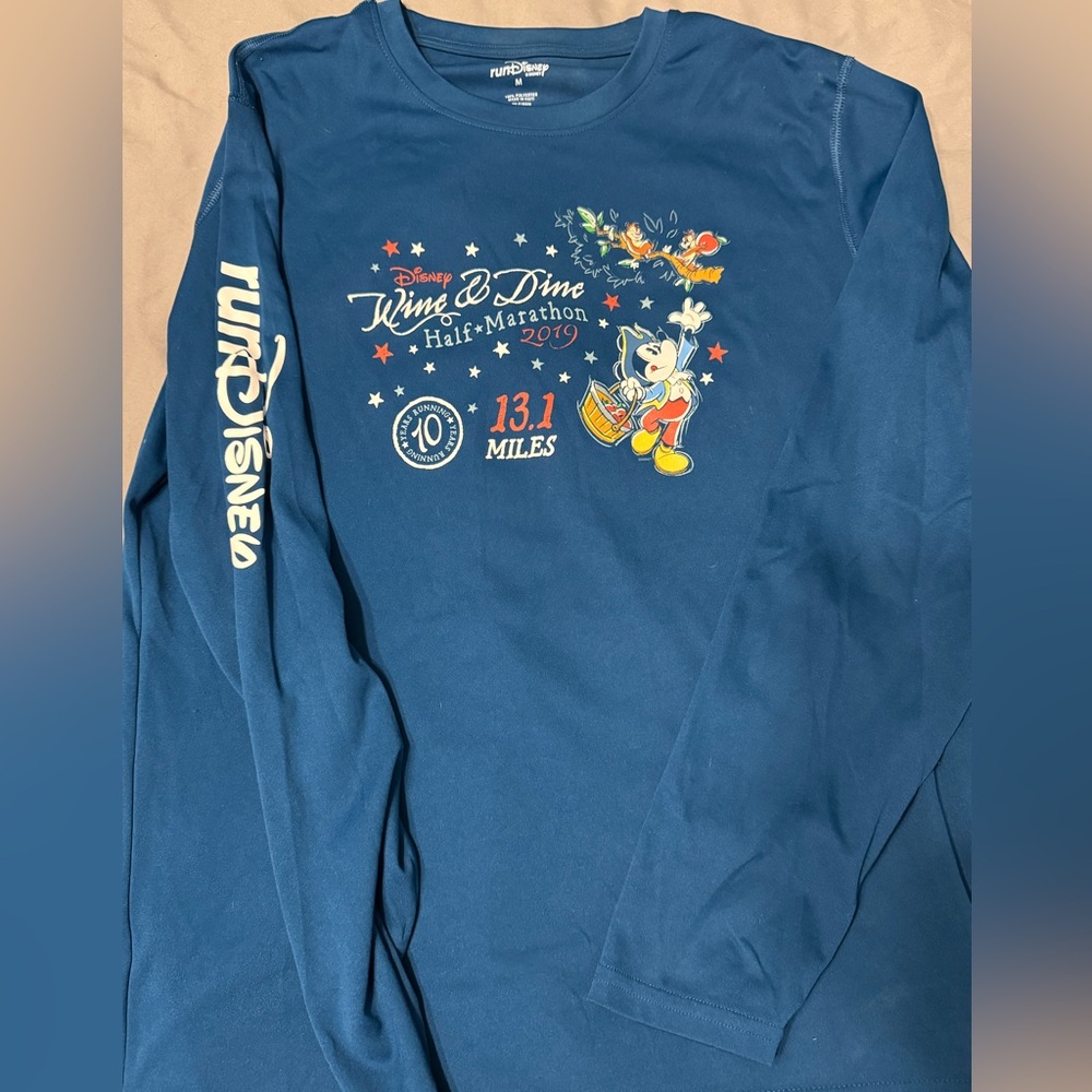 Rundisney Wine and Dine race shirt Men's Medium